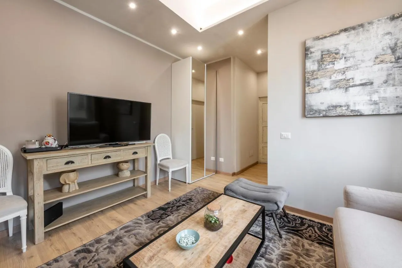 Fcm Tourism Apartment Milan